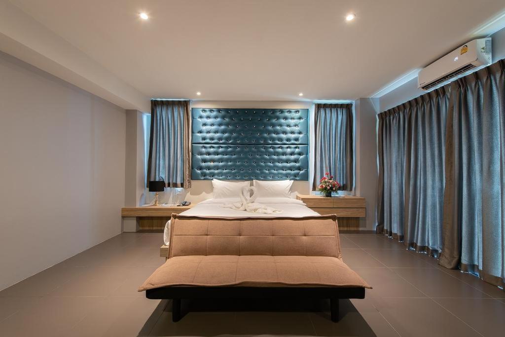 Yamin Seaview Hotel Phuket Ngoại thất bức ảnh