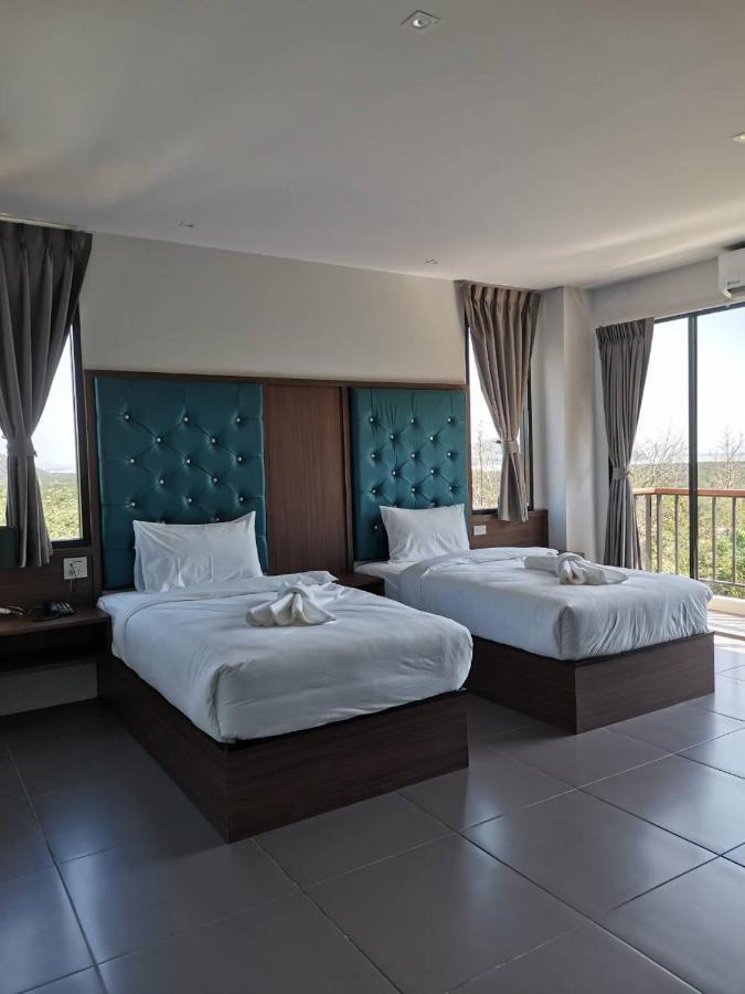 Yamin Seaview Hotel Phuket Ngoại thất bức ảnh