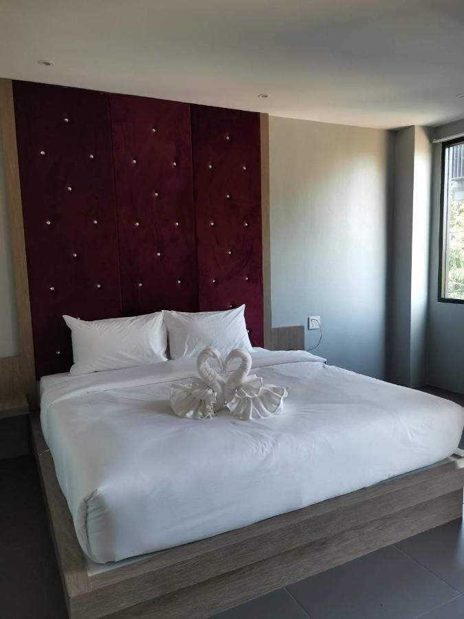 Yamin Seaview Hotel Phuket Ngoại thất bức ảnh