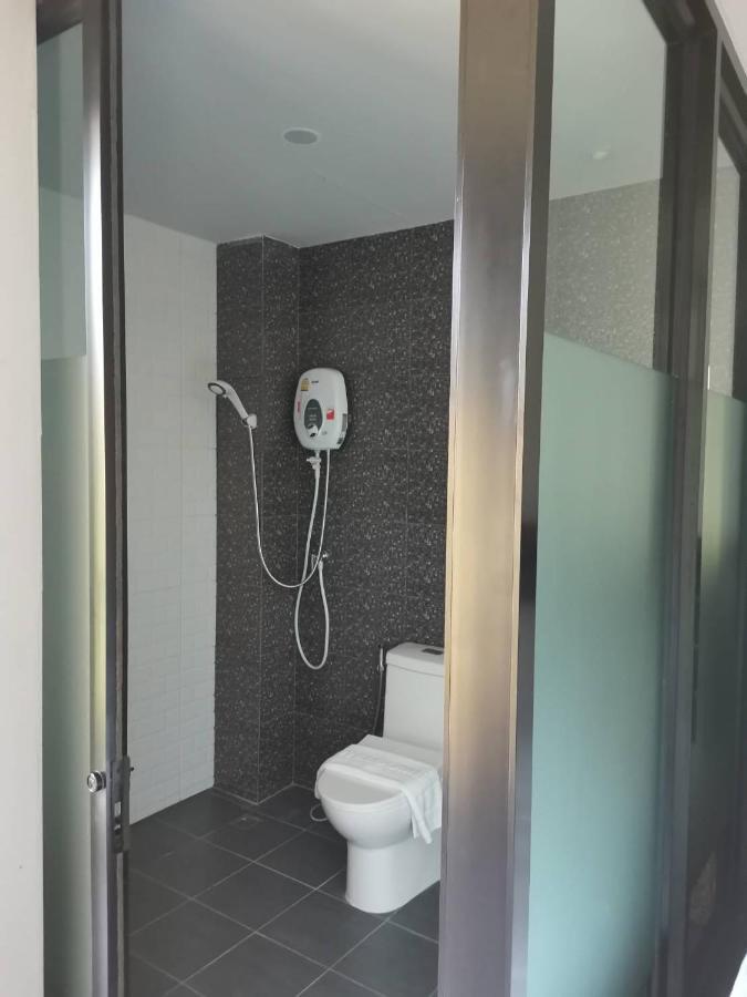 Yamin Seaview Hotel Phuket Ngoại thất bức ảnh