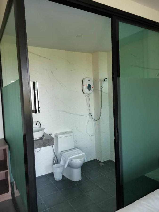 Yamin Seaview Hotel Phuket Ngoại thất bức ảnh